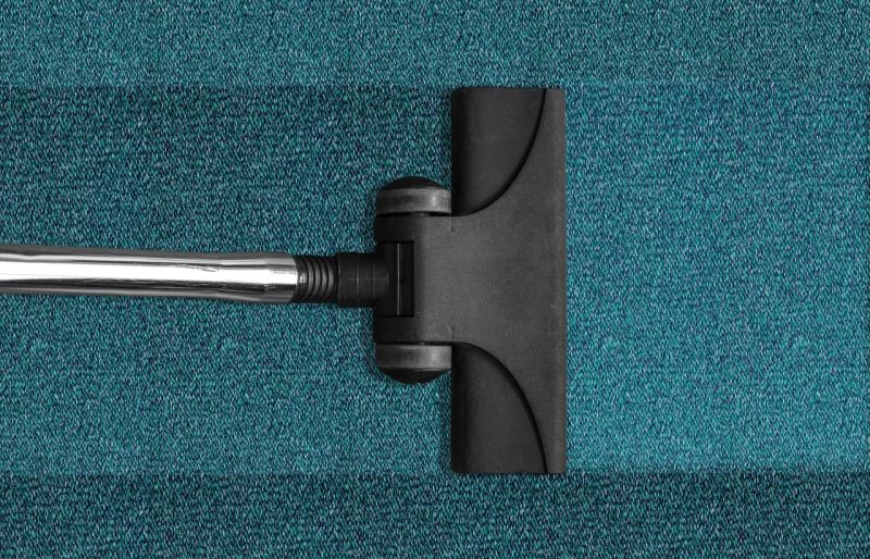 vacuum cleaner, vacuuming, cleaning-268179.jpg